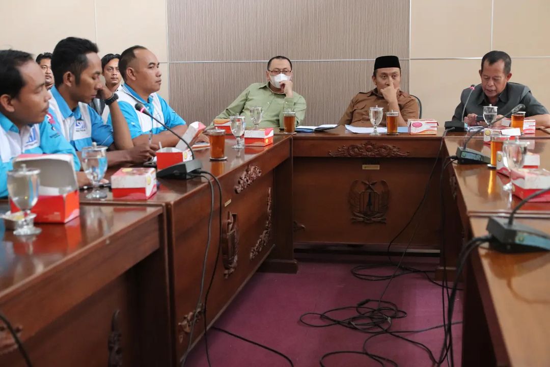 Wakil Ketua DPRD Kabupaten Pekalongan Catur Andriansah, S.Pd Memimpin Audiensi Bersama SPN Kabupaten Pekalongan